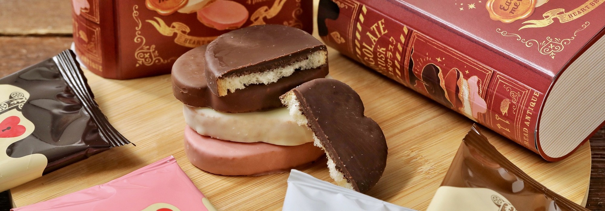【今年からイチゴフレーバーが仲間入り🍓】今季もチョコがけラスクの販売がはじまります🍫♪